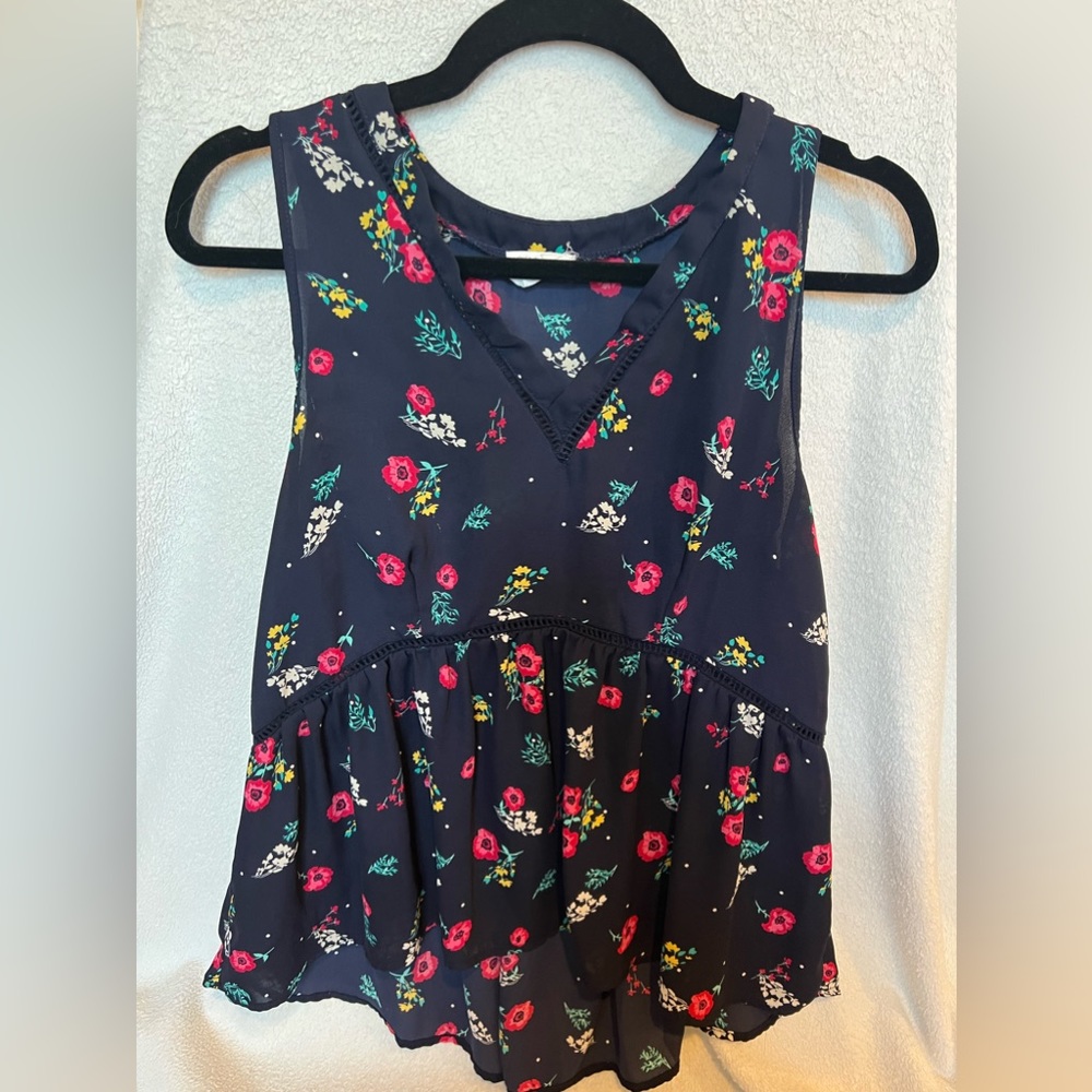 Sleeveless V-Neck Blouse